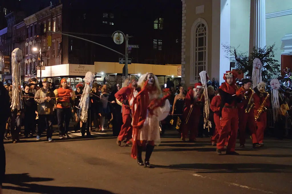 ambafrance-yu-org_greenwich_village_halloween_parade