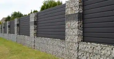 Les avantages des gabions en cailloux pour une cloture durable