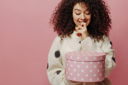 Quel cadeau pour une femme qui prend soin d'elle ? Les pistes qui font vraiment plaisir